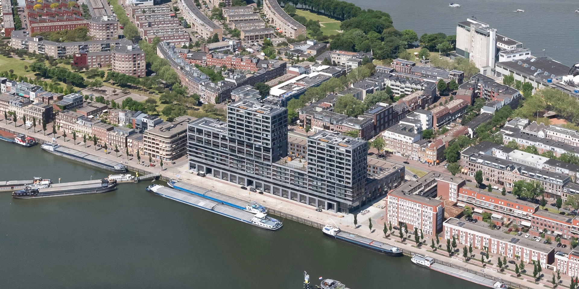 Luchtfoto Katendrecht Rotterdam met Havenkwartier